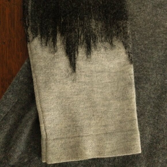 Beautiful and Unique BASLER Grey Crewneck Sweater - Picture 5 of 10